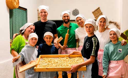 Orecchiette-workshop-with-Dora-experience-halcyon-collection-puglia-4